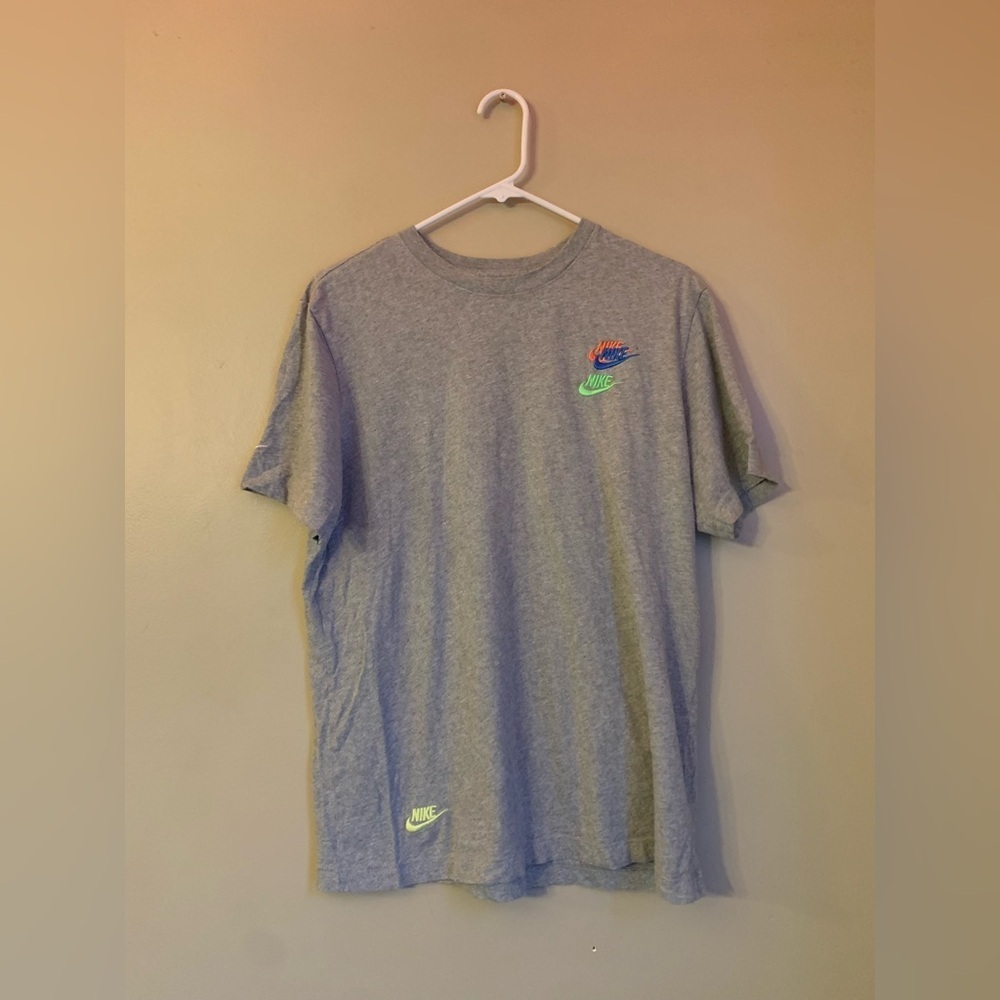 Nike Futura T-shirt w/ Multiple Colored Swooshes. Heather Gray. Medium